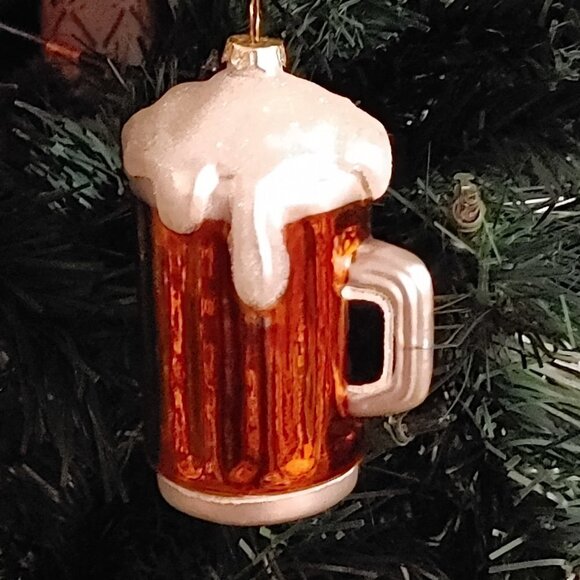 Beer Stein Glass Ornament Christmas Beer Ornament Frothy Foam Topper - Picture 1 of 6